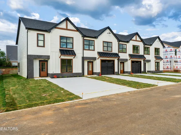 1347 Grace Ridge Dr, Sevierville, TN 37862