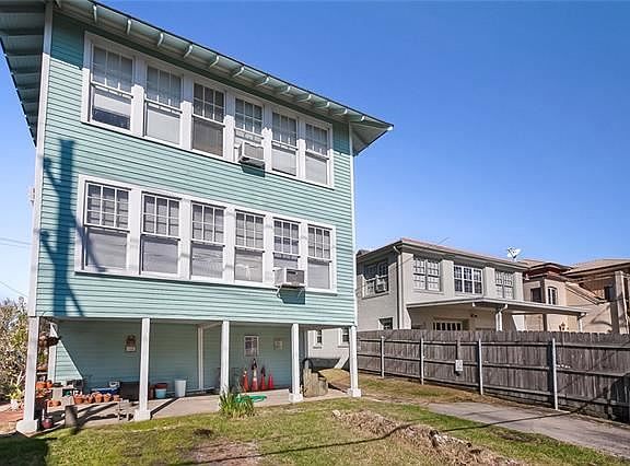3rd image of 6525 W End Blvd