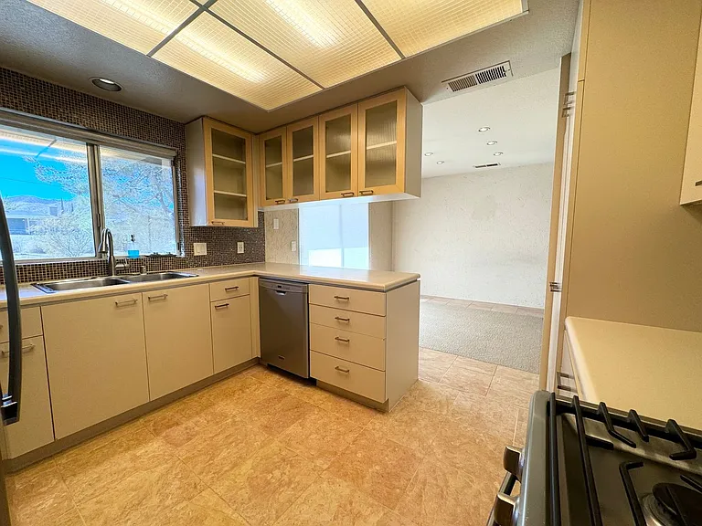 58155 Carlyle Dr — Photo 14