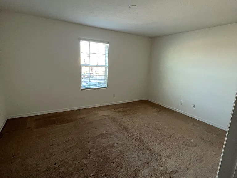 124 Primrose Dr — Photo 16