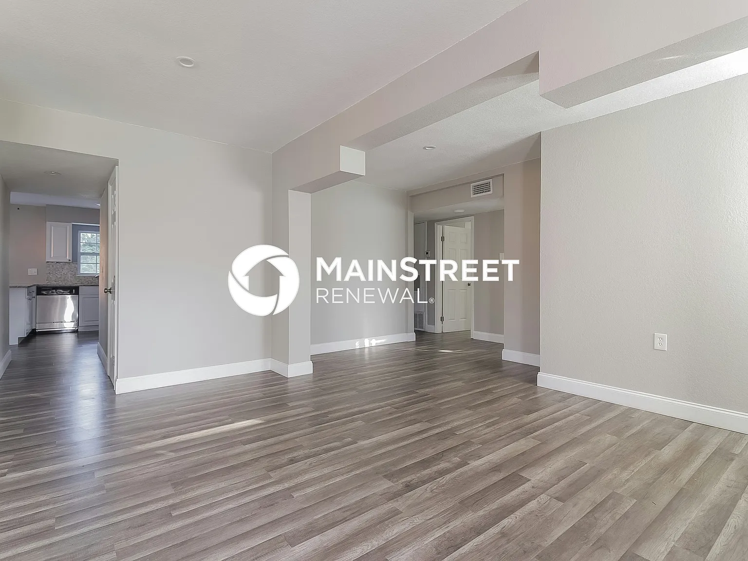 2121 Camellia Dr — Photo 3