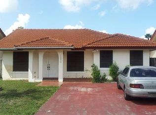 19070 NW 84th Ct, Hialeah, FL 33015