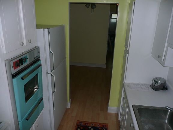 4th image of 1035 Meridian Ave APT 2