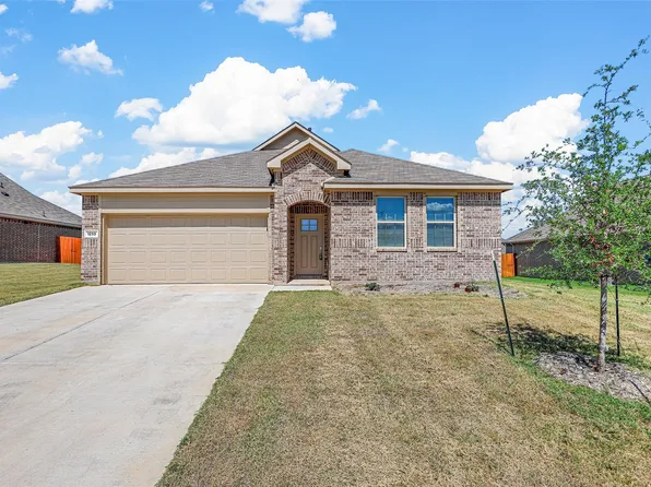 1233 Sycamore St, Azle, TX 76020