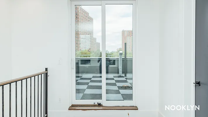 Rented by Nooklyn NYC LLC | media 44