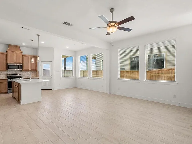 5234 Capricorn Way — Photo 6