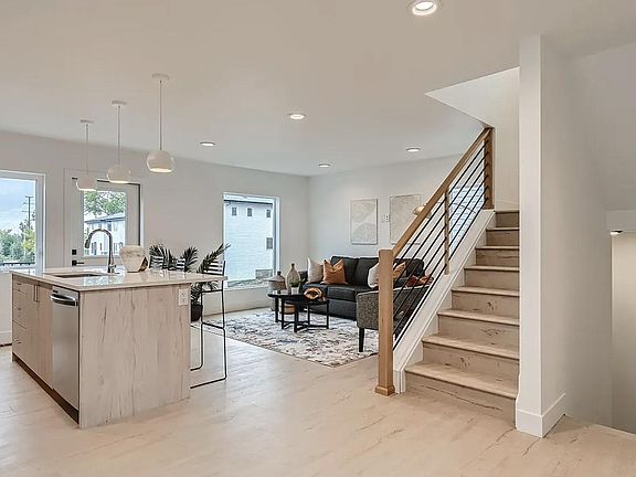 4th image of 1006 Xenon St