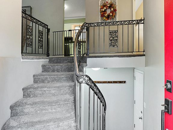 3rd image of 13961 Woolworth Cir