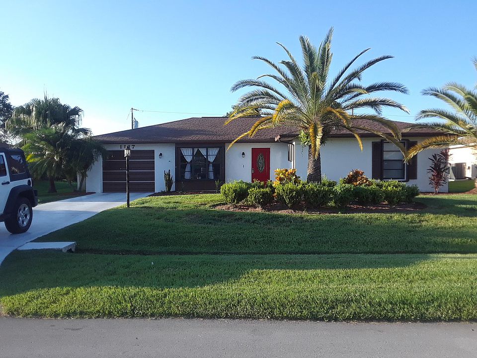 1st image of 1117 SE Menores Ave