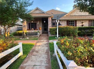 4045 Brookdale Rd, Benbrook, TX 76116