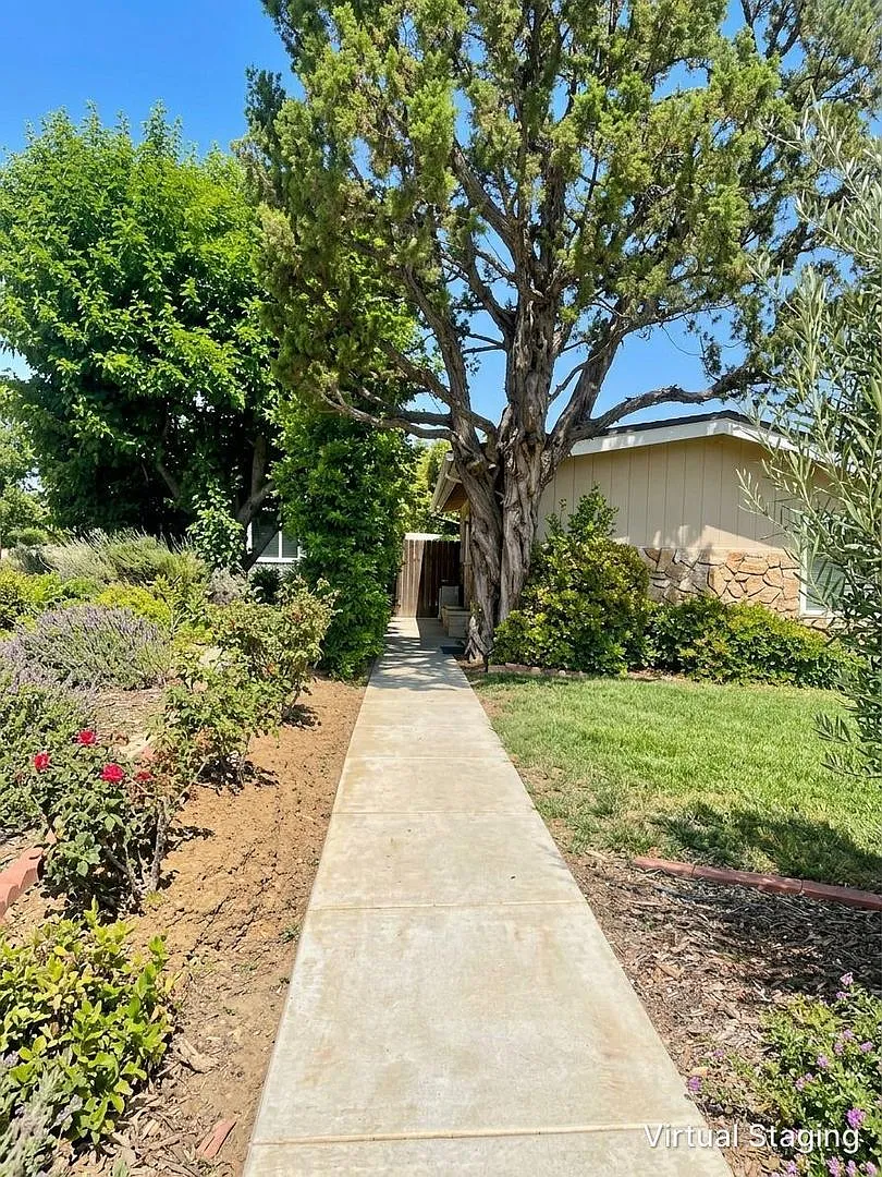 Charming, 1 Bedroom, 1 Bathroom (ADU) in Granada Hills! Ready for Move In! — Photo 1
