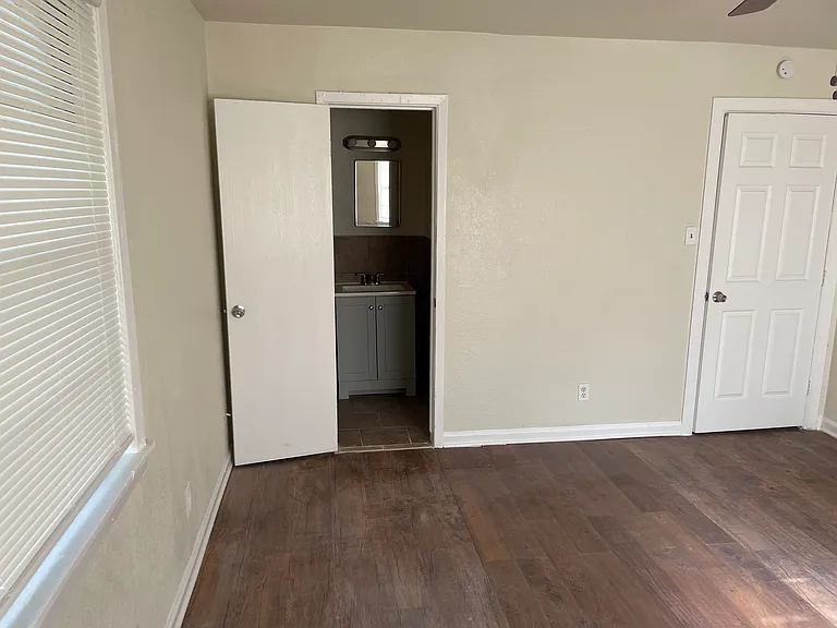 5504 Manor Rd — Photo 39