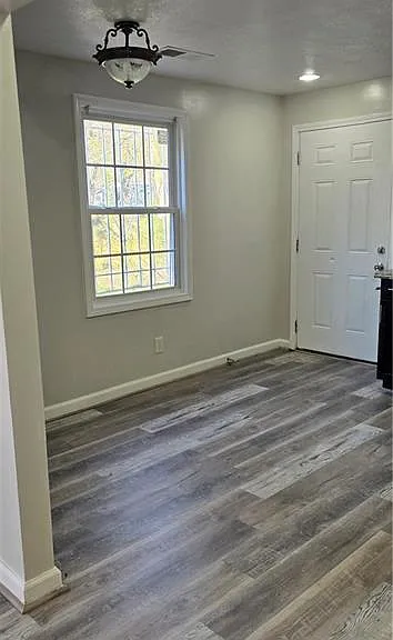 1280 Elizabeth Ave SW — Photo 5
