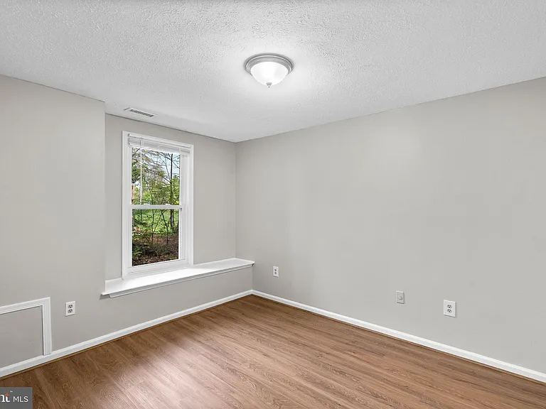3925 Greencastle Rd #103 — Photo 18