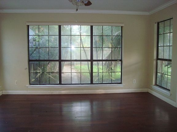 Additional Living Room