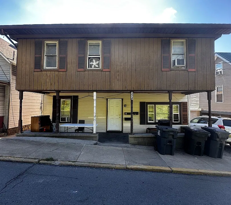 324 Stewart St #B
