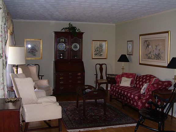 2nd image of 777 Circle Dr
