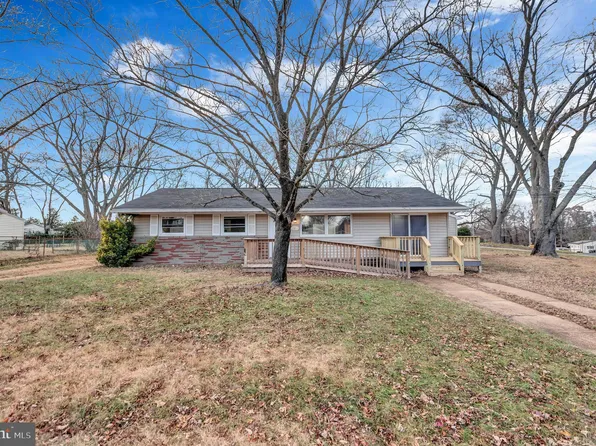 1110 Virginia Ave, Pasadena, MD 21122