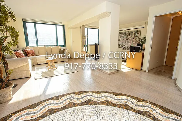 Rented by City Connections Realty | media 29