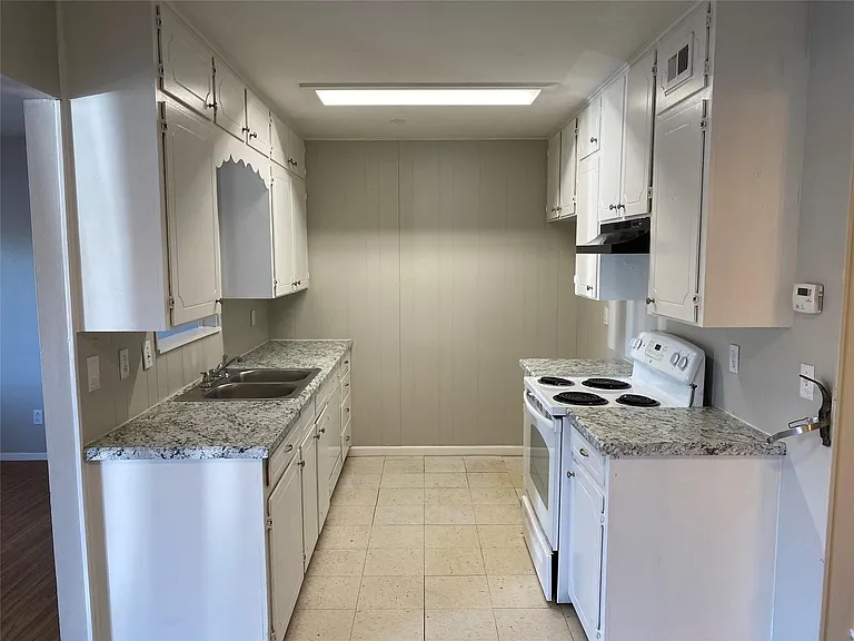 1053 Linde St #1061 — Photo 3