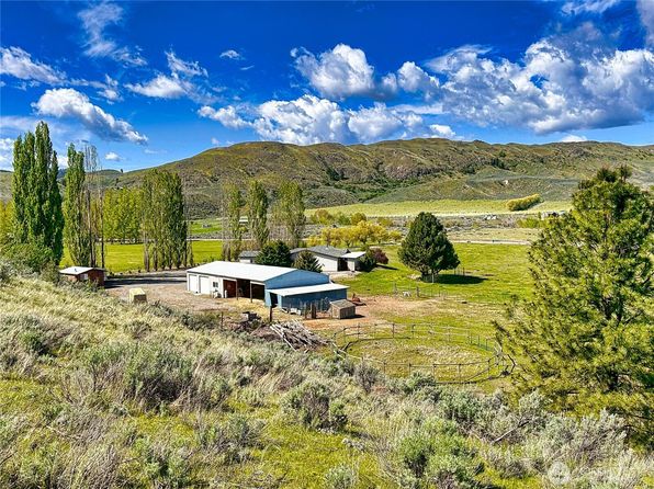 1906 N Pine Creek Road, Tonasket, WA 98855