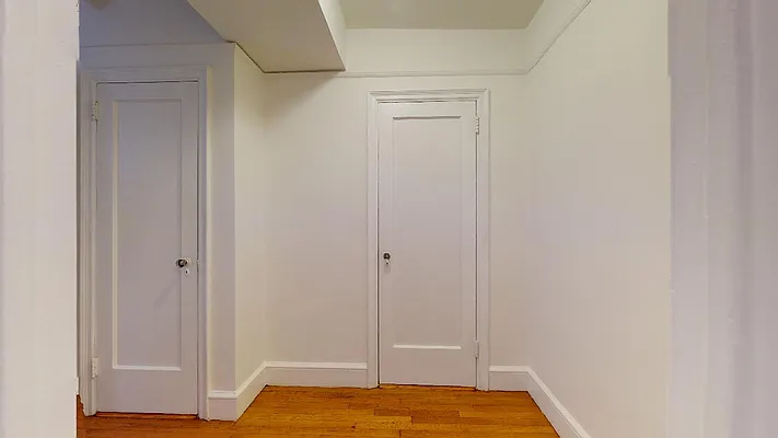 Rented by Bond New York | media 14