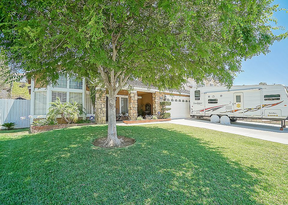 2nd image of 7706 Whitney Dr