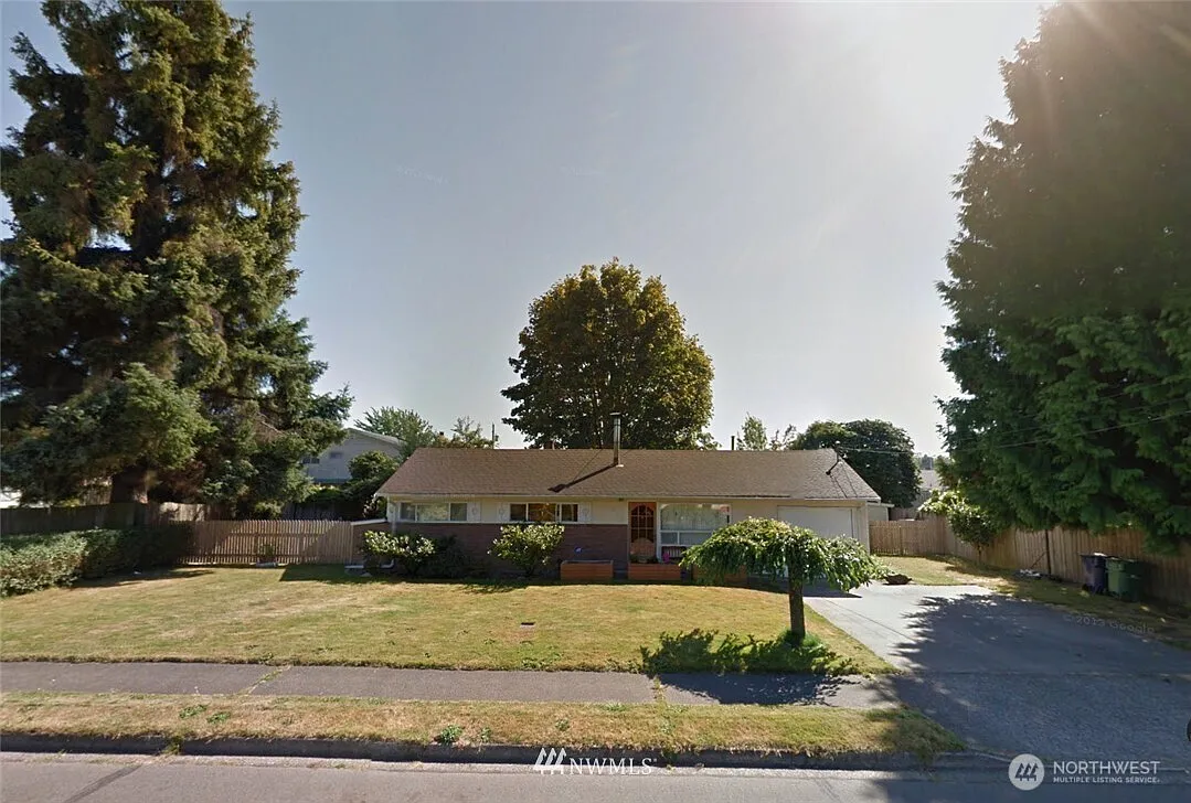912 17th Street NE photo 1