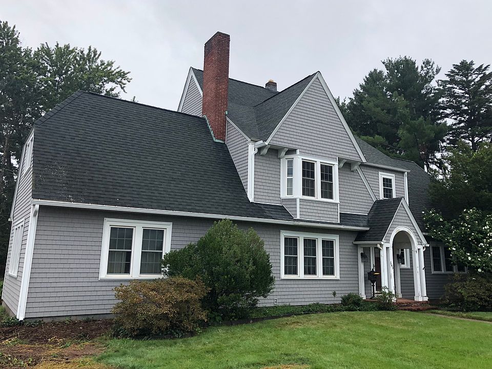 2nd image of 645 Main St