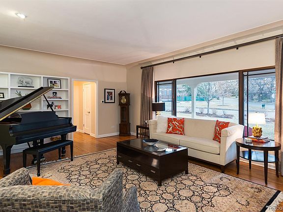 2nd image of 3333 Belcaro Dr