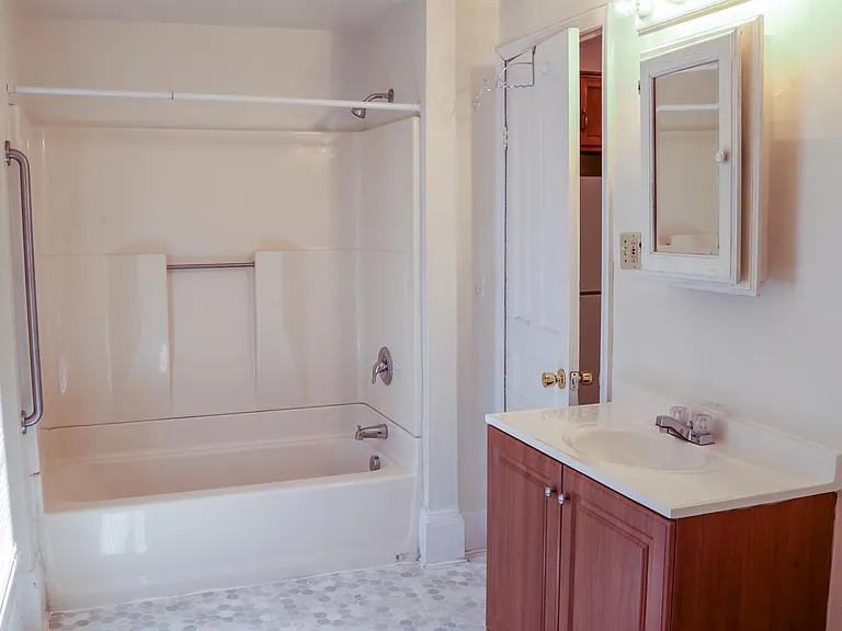 707 N Walnut St — Photo 9