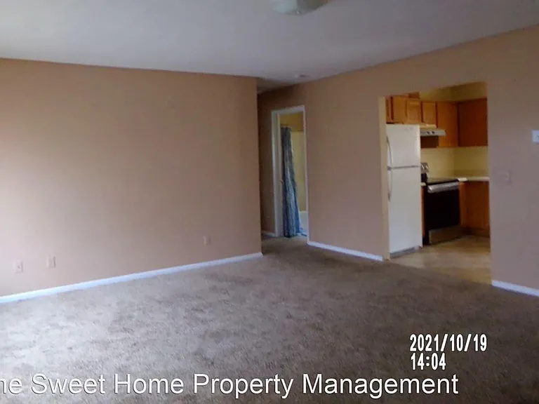 622 Elwood St — Photo 1