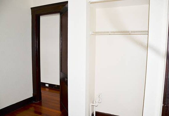 4th image of 638 3rd Ave S APT 3