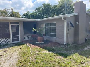 40 SE 7th St, Dania, FL 33004