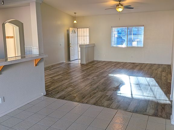 2nd image of 3677 Hiawatha Dr