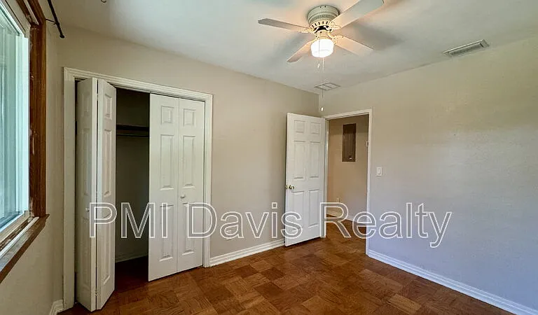 2543 Holly Point Rd W — Photo 11