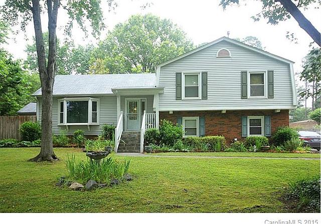 1st image of 8624 Nightingale Ln