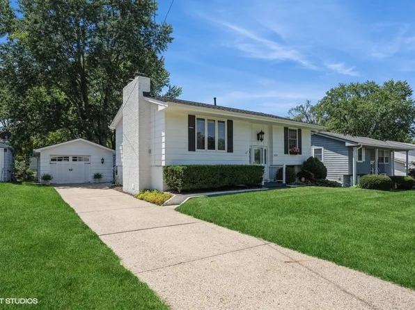4119 Hull Ave, Des Moines, IA 50317