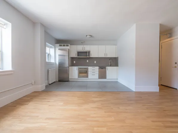 150 Fermanagh Ave #50015A-61, Toronto, ON M6R 1M3