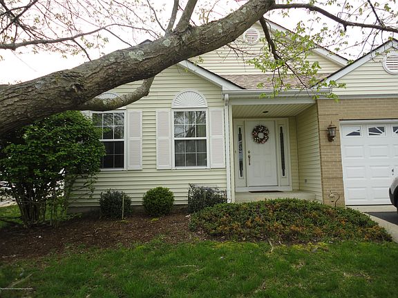 2nd image of 72 Winterton Dr