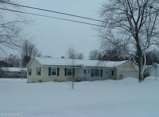 2070 Mulberry Ln, Jenison, MI 49428