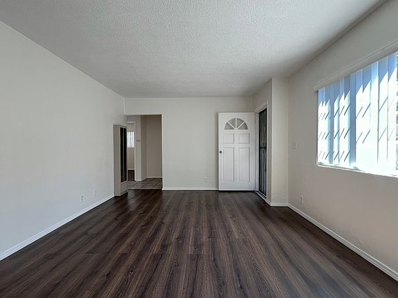 3rd image of 1405 E Colon St #1405