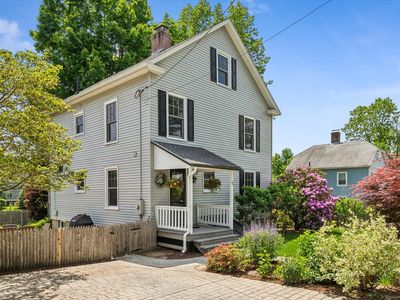 88 West Street, Simsbury, CT, 06070