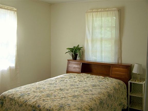 5th image of 235 Whipple Ave E