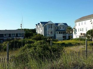 19 Fayetteville St E, Wrightsville Beach, NC 28480