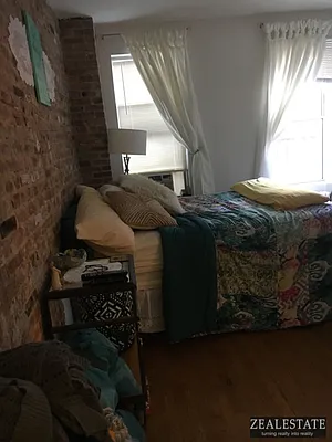 Rented by ZealEstate Group Inc | media 26