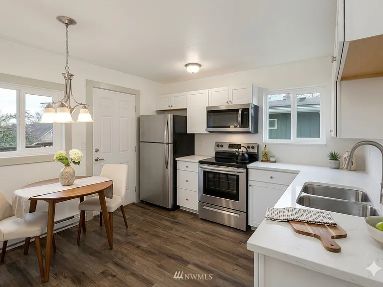 816 21st Ave — Photo 8