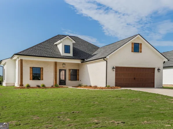 141 Early Dr, Byron, GA 31008
