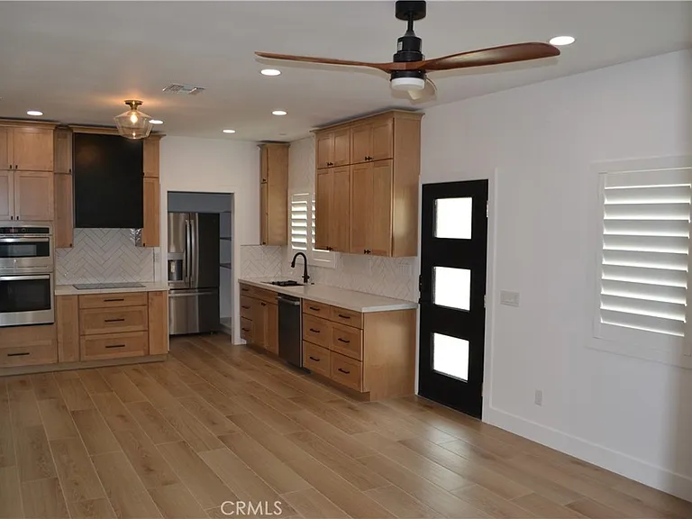 12747 Hilltop Dr #B — Photo 7