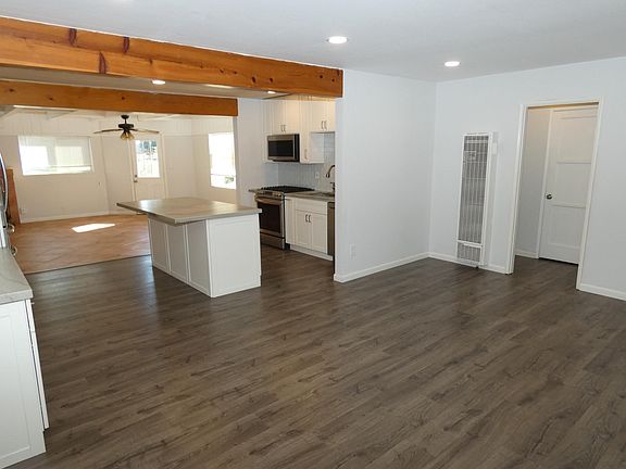 4th image of 4001 Epanow Ave